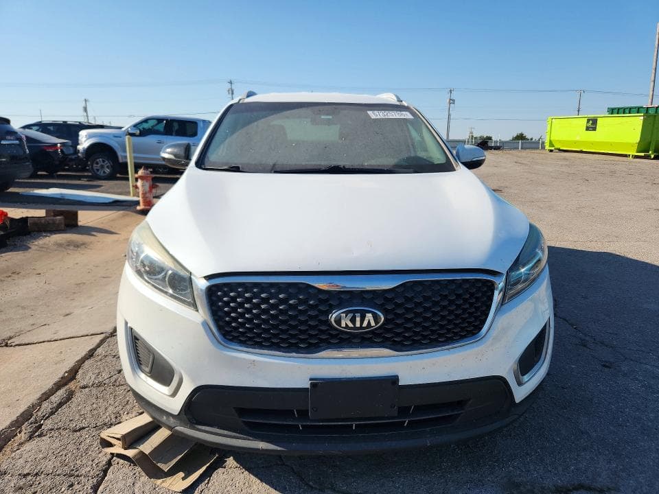 2017 KIA SORENTO LX V6 5