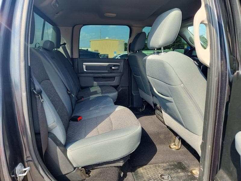 2017 RAM 1500 SLT 10