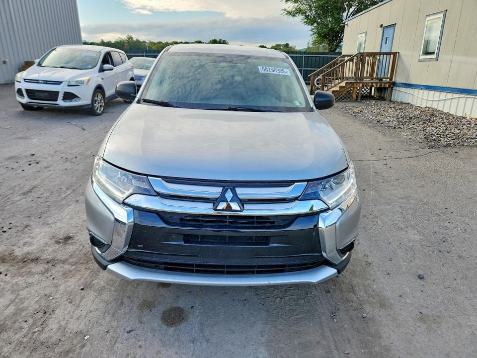2018 MITSUBISHI OUTLANDER ES 5