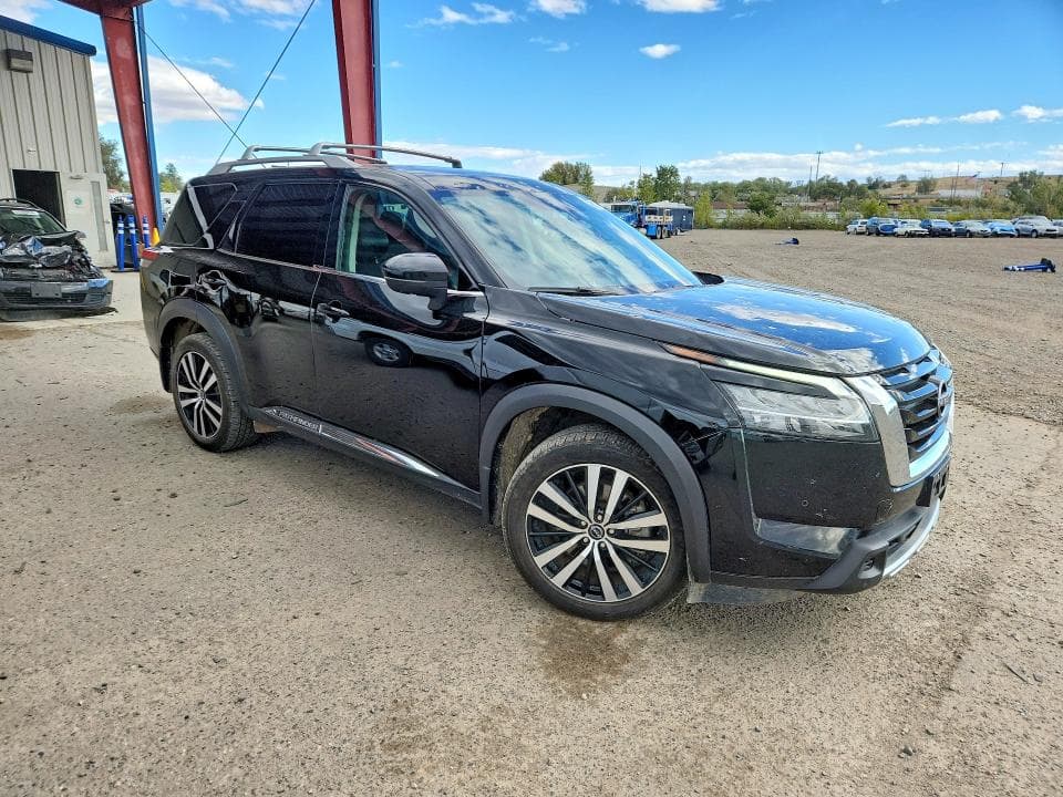 2023 NISSAN PATHFINDER PLATINUM 4