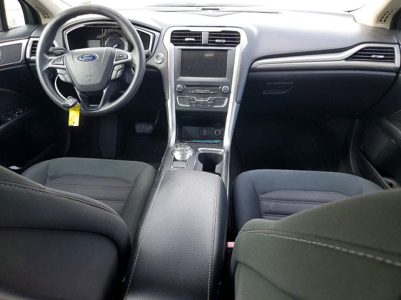 2017 FORD FUSION SE 8