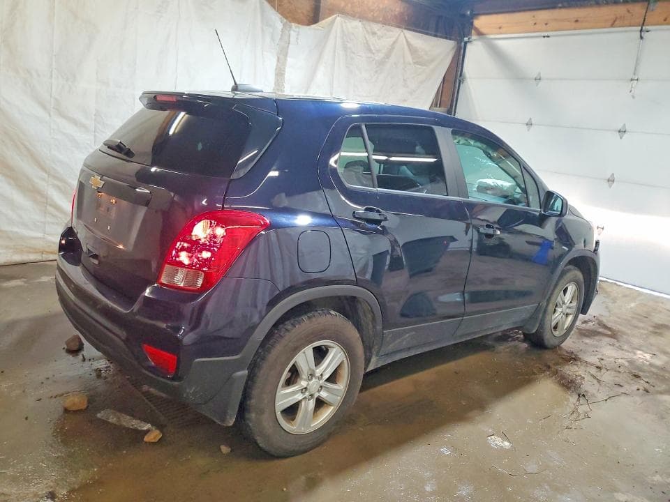 2021 CHEVROLET TRAX LS 3