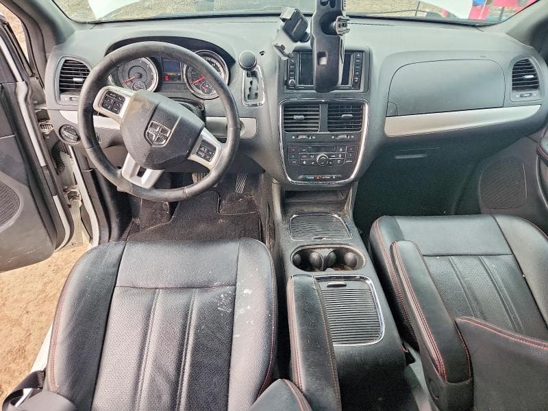 2017 DODGE GRAND CARAVAN GT 8