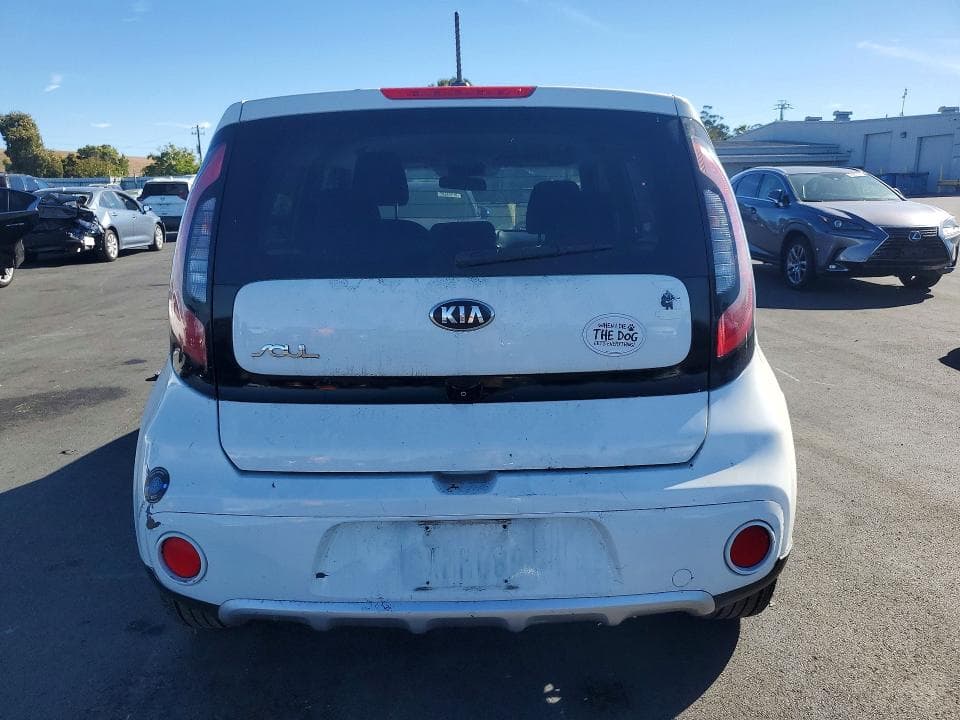 2018 KIA SOUL + 6