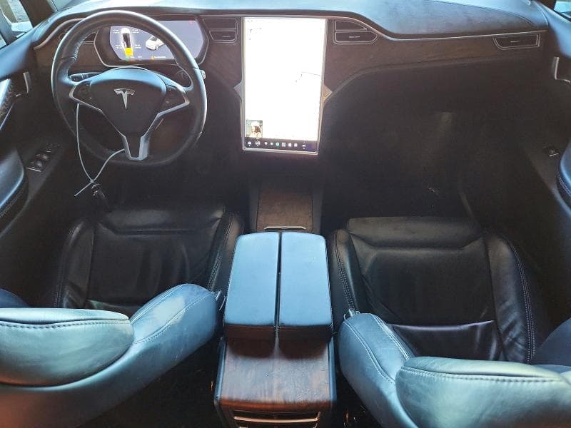 2017 TESLA MODEL X 8