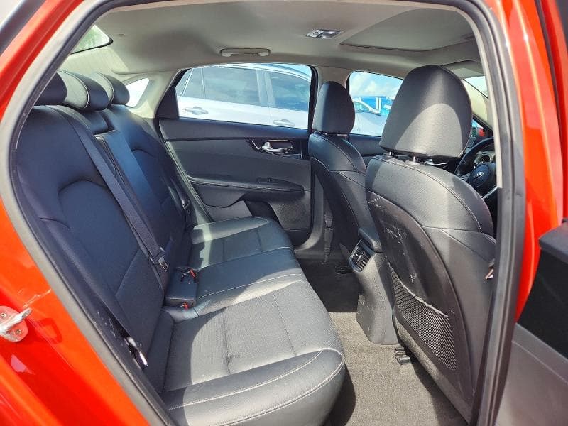 2019 KIA FORTE EX 10