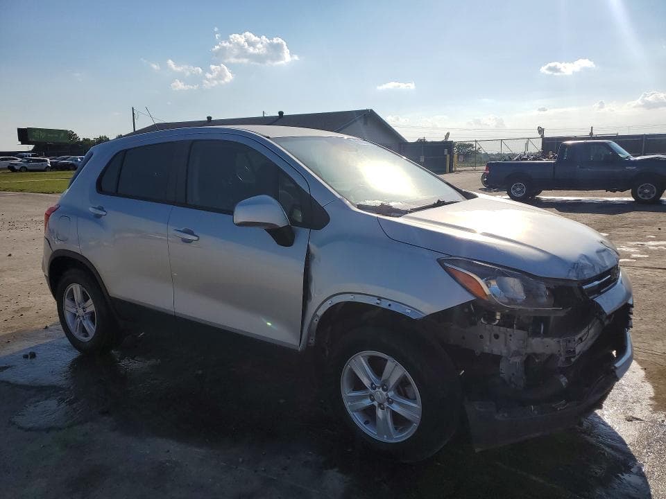 2019 CHEVROLET TRAX LS 4