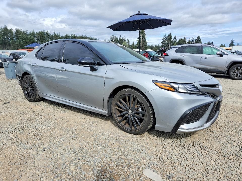 2023 TOYOTA CAMRY XSE 4