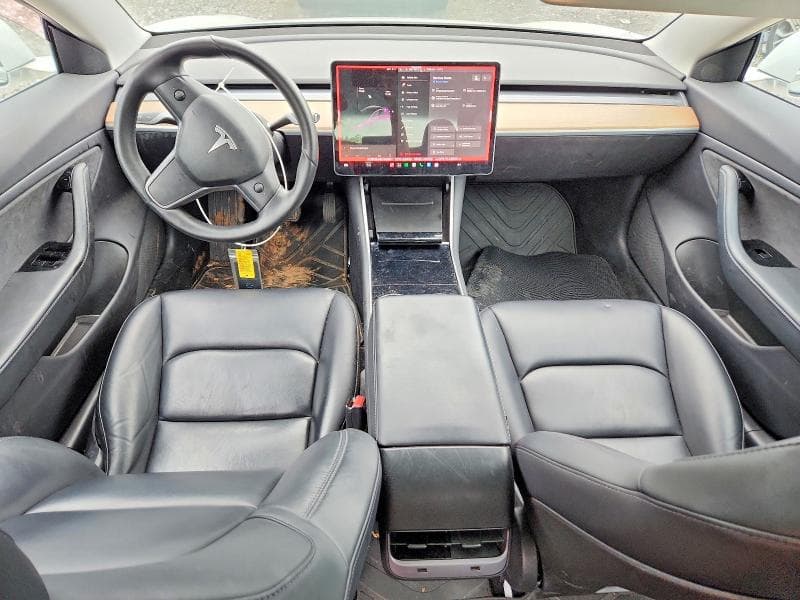 2019 TESLA MODEL 3 8