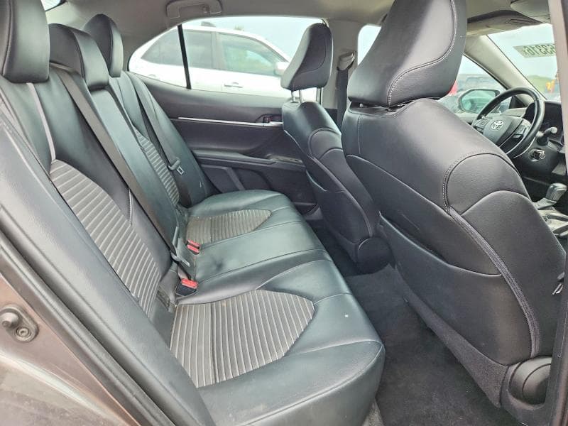 2021 TOYOTA CAMRY SE 10