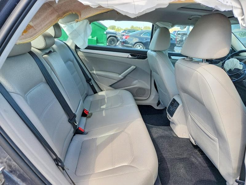2019 VOLKSWAGEN PASSAT WOLFSBURG 10