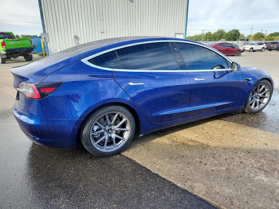 2020 TESLA MODEL 3 3