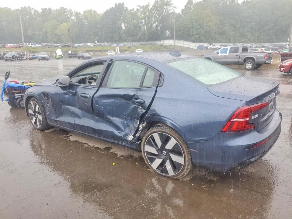 2024 VOLVO S60 PLUS 2
