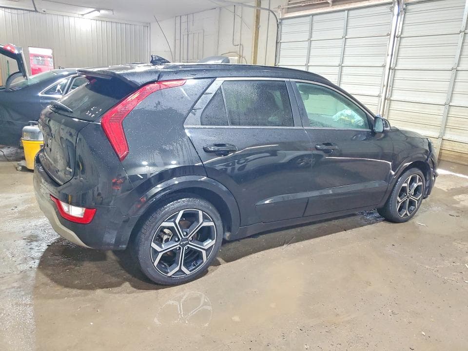 2023 KIA NIRO EX 3
