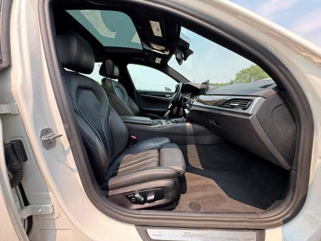 2020 BMW 530 XI 5