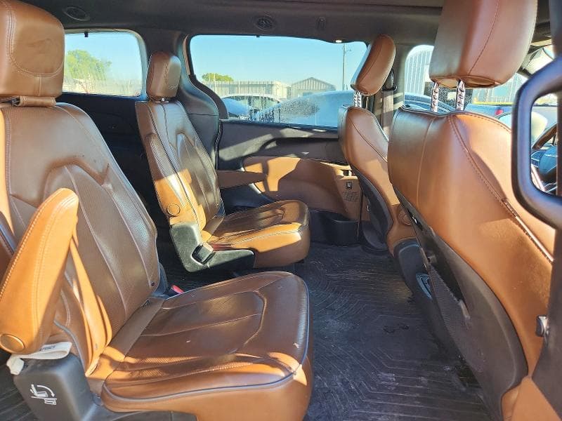 2021 CHRYSLER PACIFICA LIMITED 11