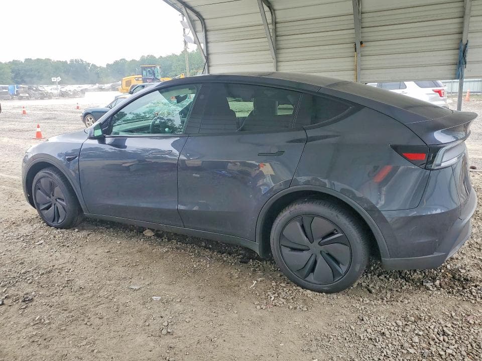 2026 TESLA MODEL Y 2