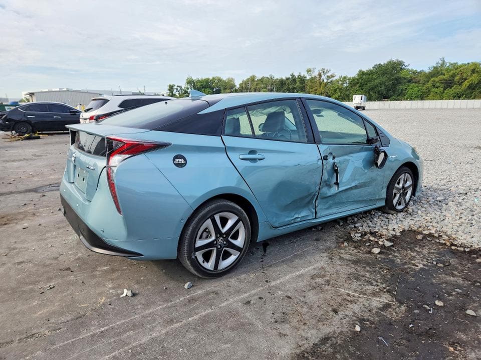 2018 TOYOTA PRIUS THREE TOURING 3
