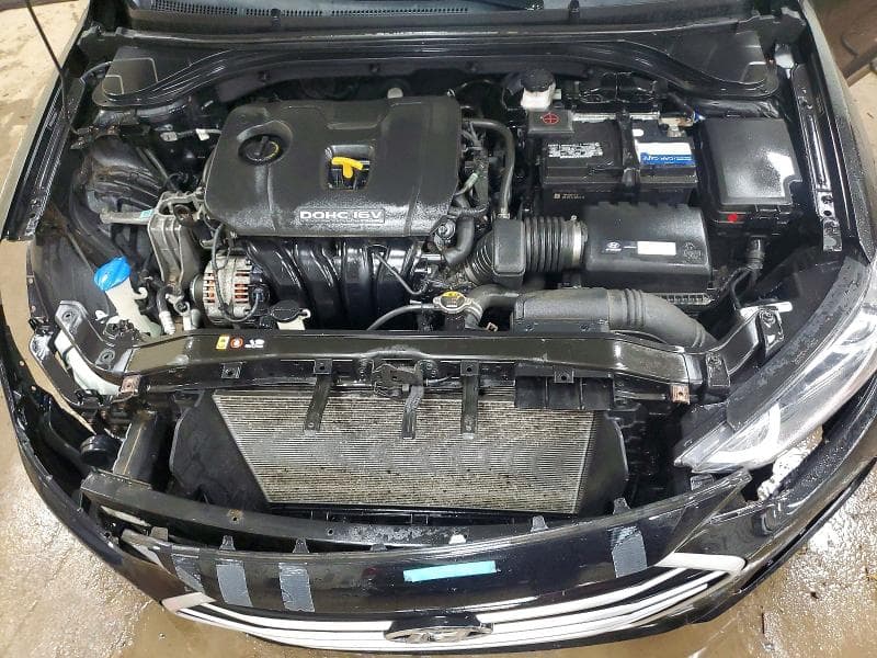 2017 HYUNDAI ELANTRA SE 11