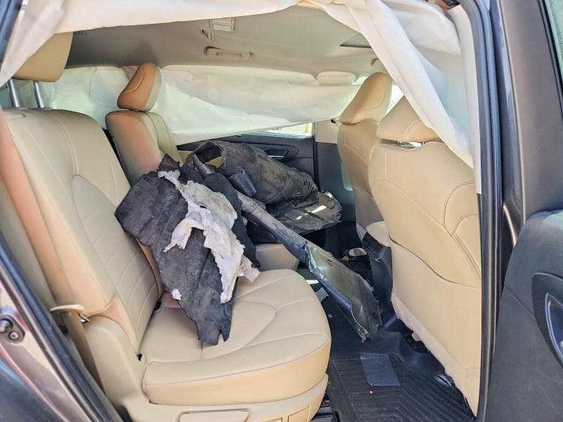2023 TOYOTA HIGHLANDER XLE 11