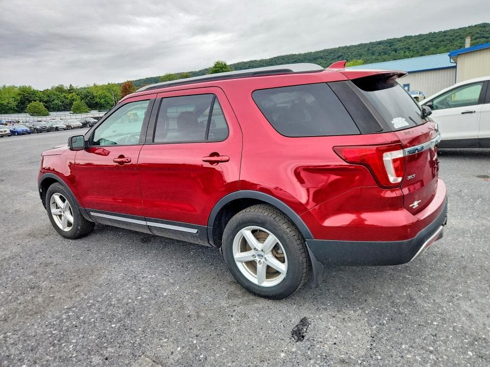 2017 FORD EXPLORER XLT 2
