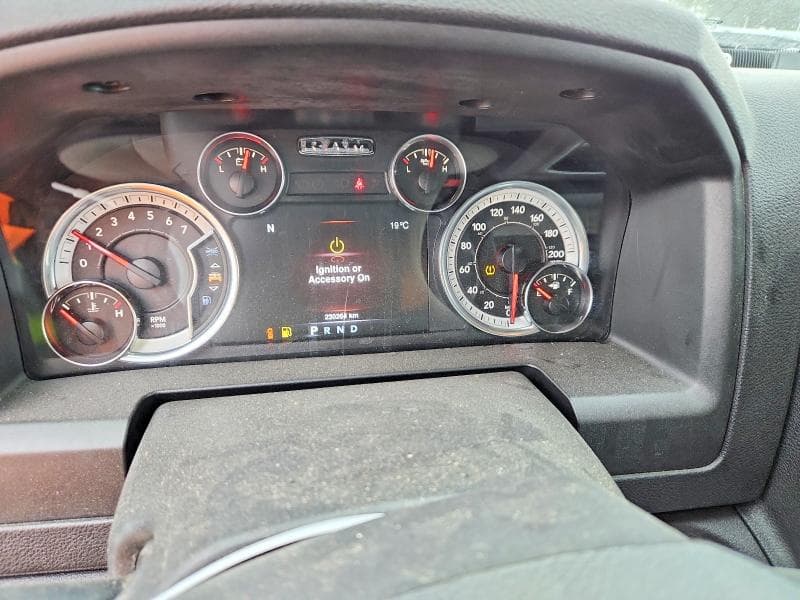 2022 RAM 1500 9