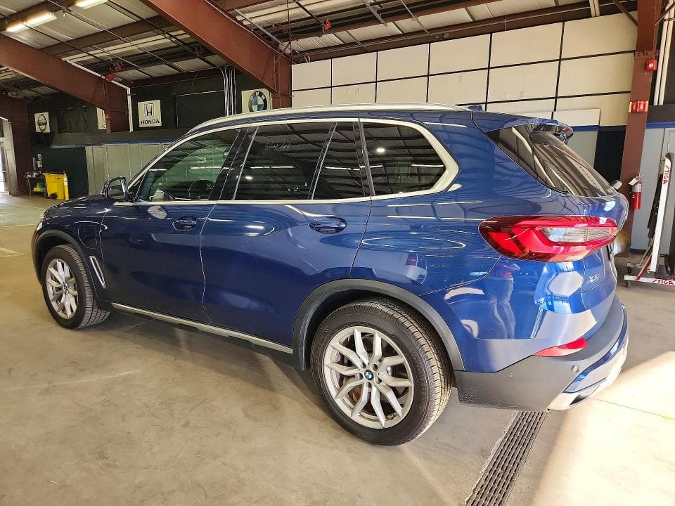 2021 BMW X5 XDRIVE45E 2