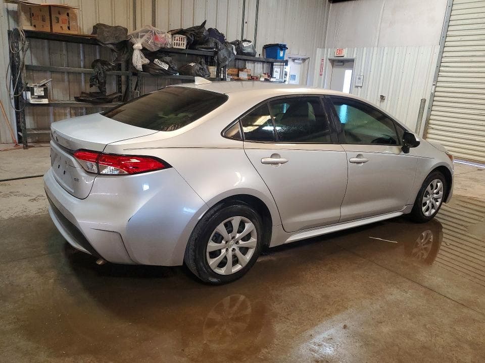 2021 TOYOTA COROLLA LE 3