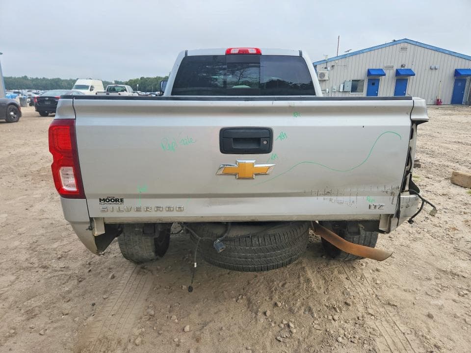 2017 CHEVROLET SILVERADO C1500 LTZ 6
