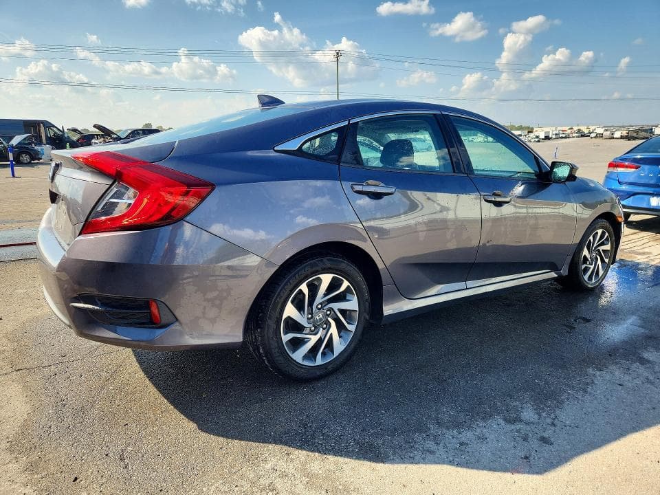 2018 HONDA CIVIC EX 3