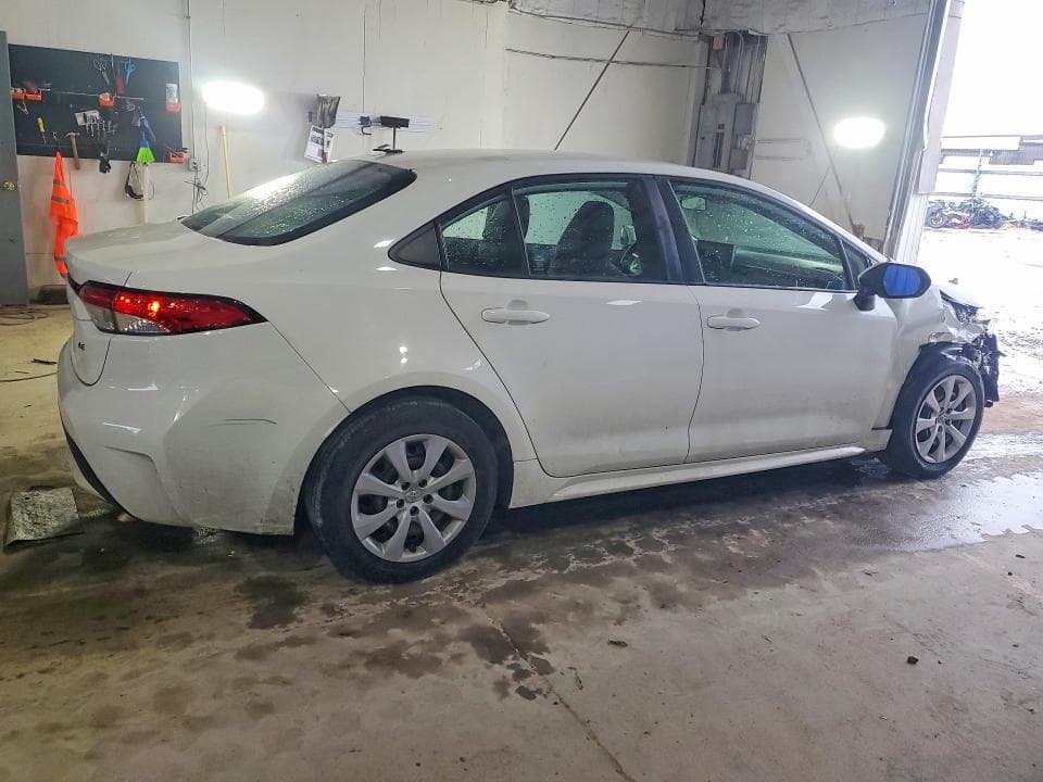 2021 TOYOTA COROLLA LE 3