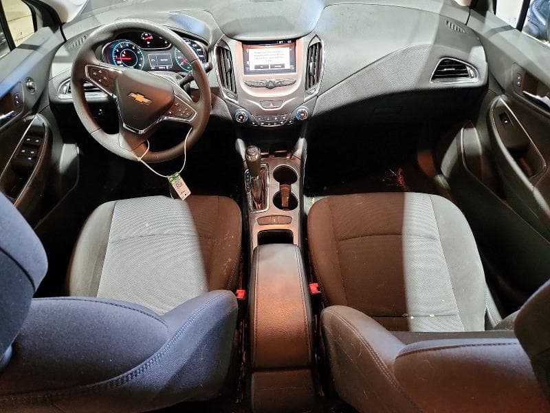 2017 CHEVROLET CRUZE LT 8