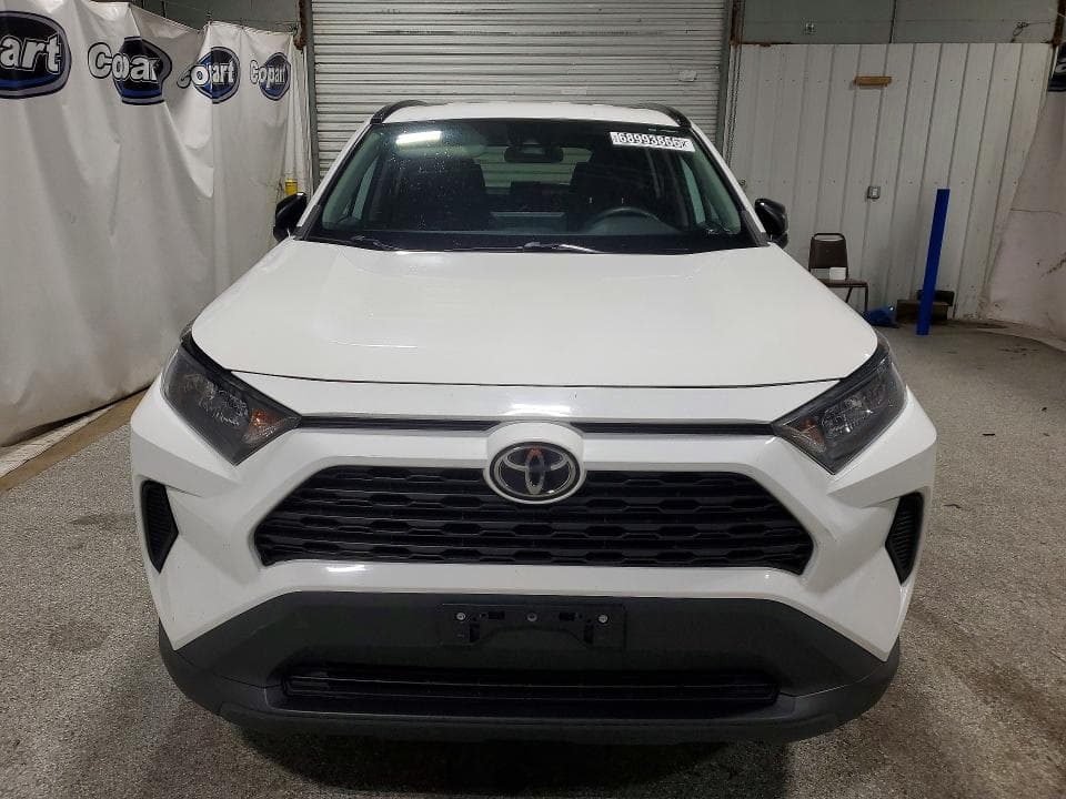 2020 TOYOTA RAV4 LE 5