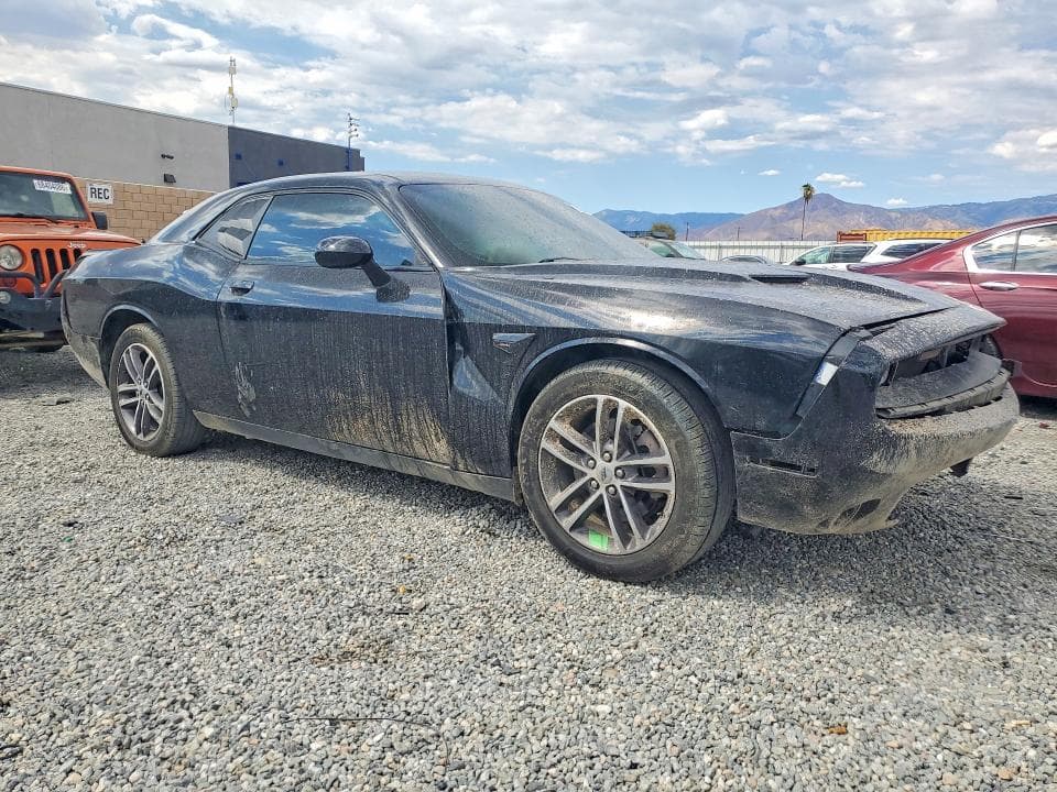 2019 DODGE CHALLENGER SXT 4
