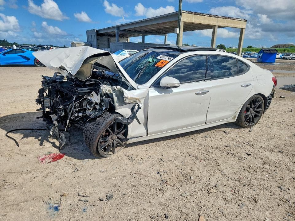 2021 GENESIS G70 3.3T - 1