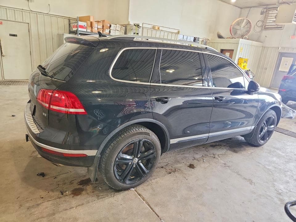 2017 VOLKSWAGEN TOUAREG WOLFSBURG 3