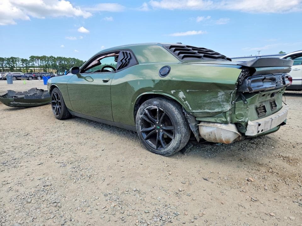 2018 DODGE CHALLENGER SXT 2