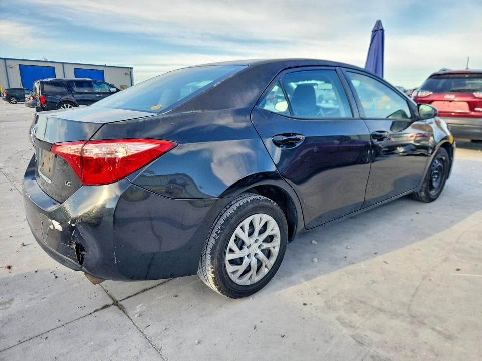 2019 TOYOTA COROLLA LE 3