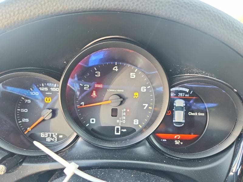 2019 PORSCHE MACAN 9