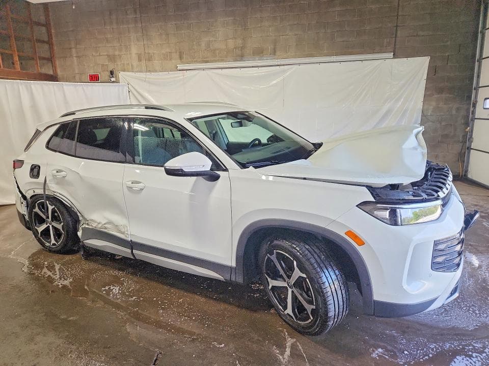 2026 VOLKSWAGEN TIGUAN SE 4