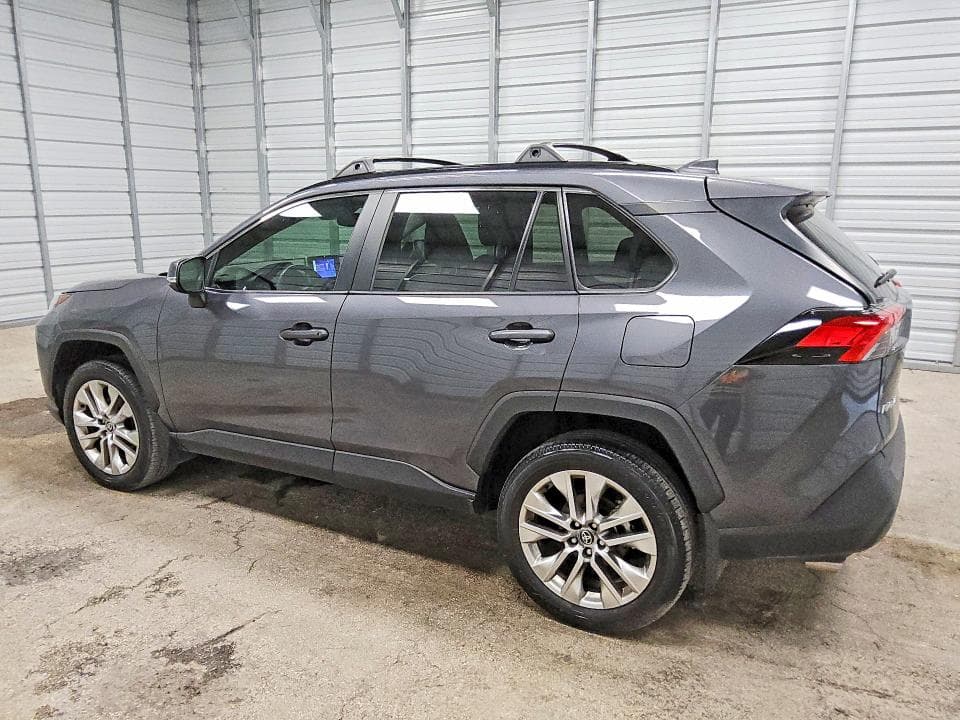 2025 TOYOTA RAV4 XLE PREMIUM 2