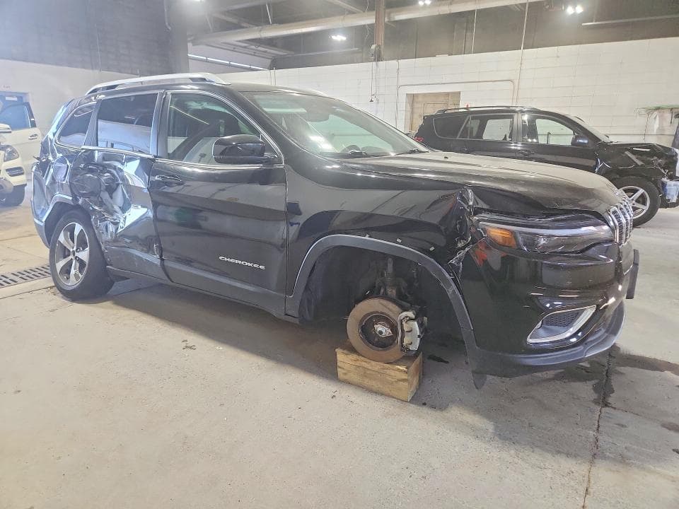 2019 JEEP CHEROKEE LIMITED 4