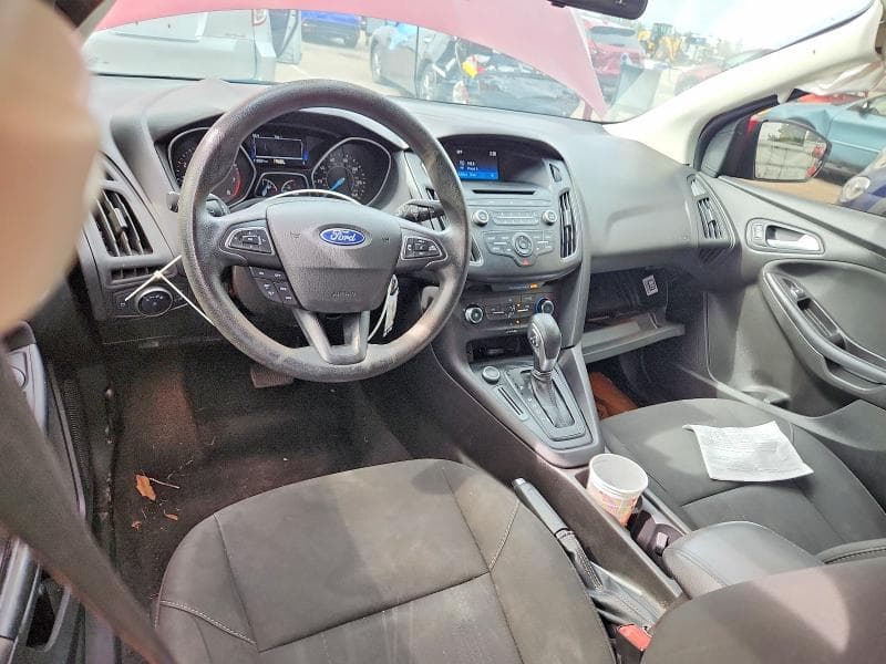 2017 FORD FOCUS SE 8