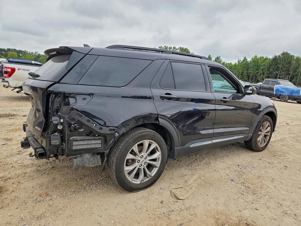 2023 FORD EXPLORER XLT 3