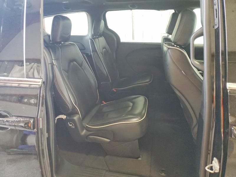 2026 CHRYSLER PACIFICA LIMITED 11