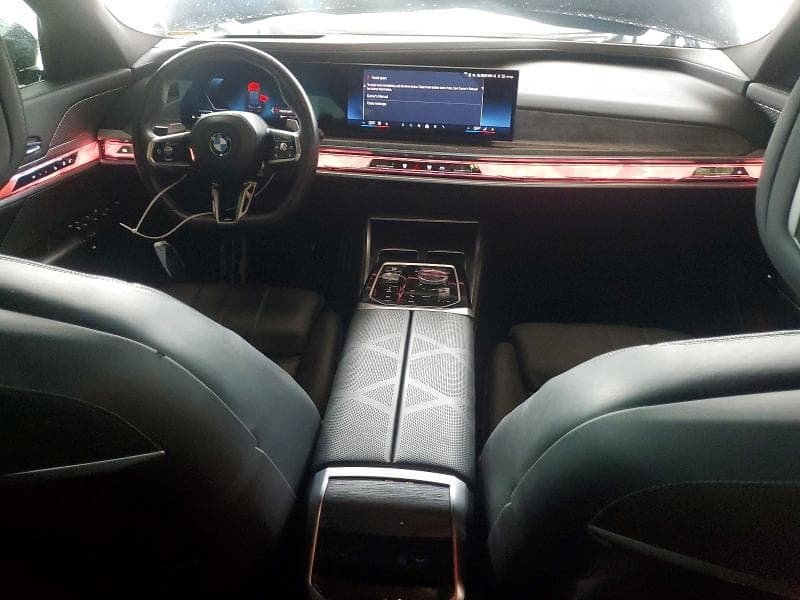 2023 BMW 760 XI 8