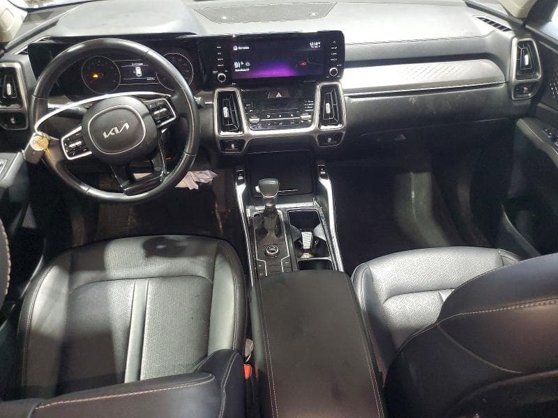 2022 KIA SORENTO S 8