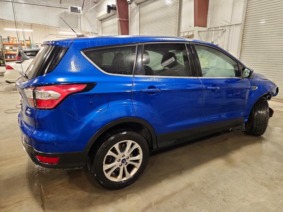 2017 FORD ESCAPE SE 3