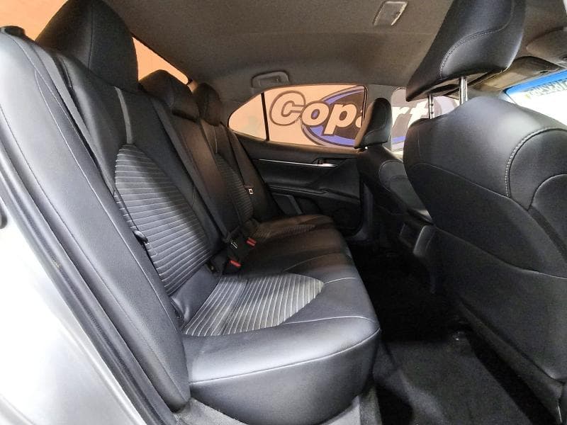 2018 TOYOTA CAMRY SE 10