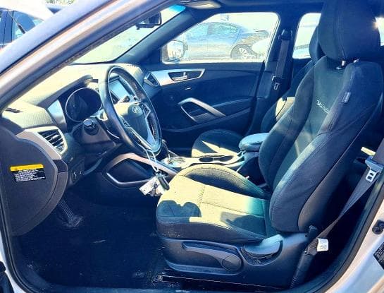 2017 HYUNDAI VELOSTER VALUE EDITION 7